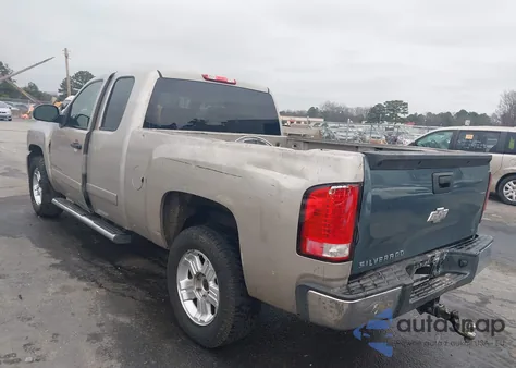 2008 Chevrolet Silverado 1500 Lt1 z USA, uszkodzony, nr VIN 1GCEC19J28Z331068